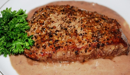 Beef Tenderloin with Sherry Shallot Cream Sauce